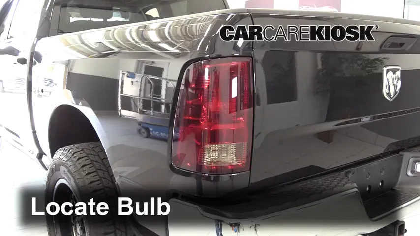2019 Ram 1500 Classic Tradesman 5.7L V8 Crew Cab Pickup Lights